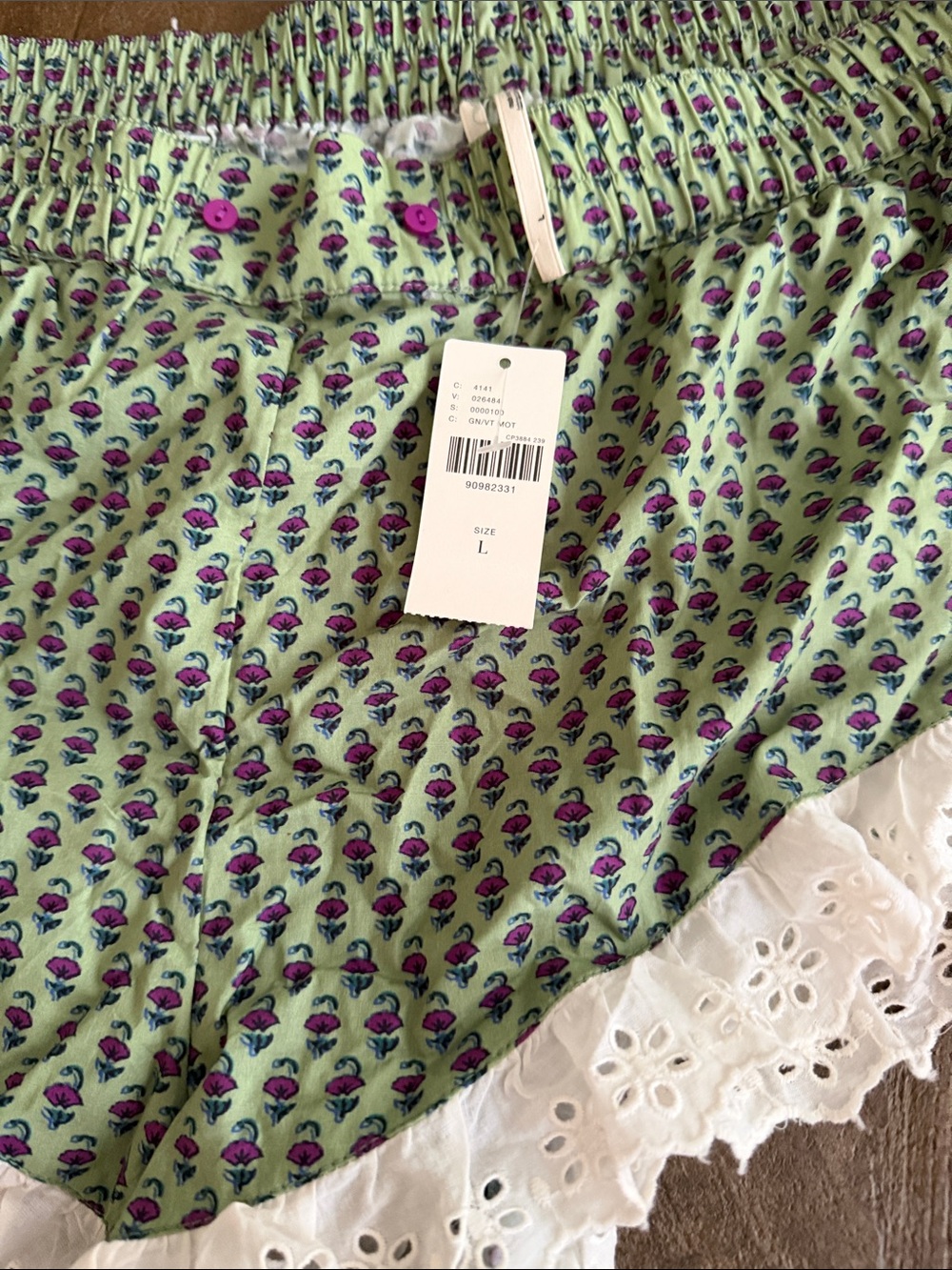 Anthropologie Eyelet Micro Pajama Shorts in Green Motif size
Large E103 - Picture 4 of 7